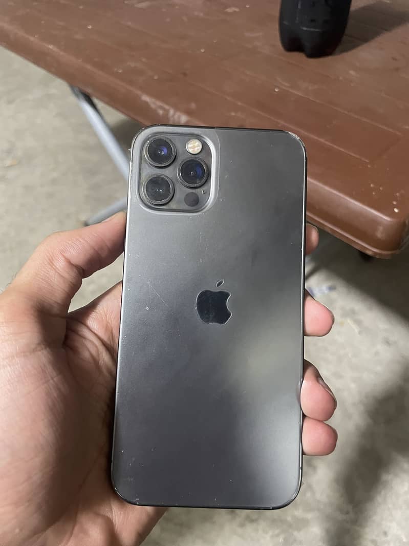 Apple iPhone 12 Pro 3