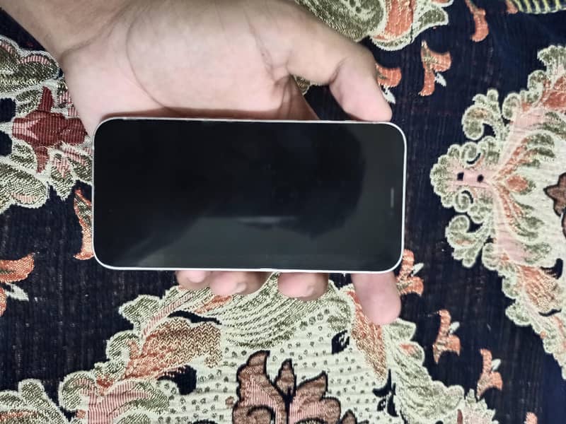 Apple iPhone 12 mini 7