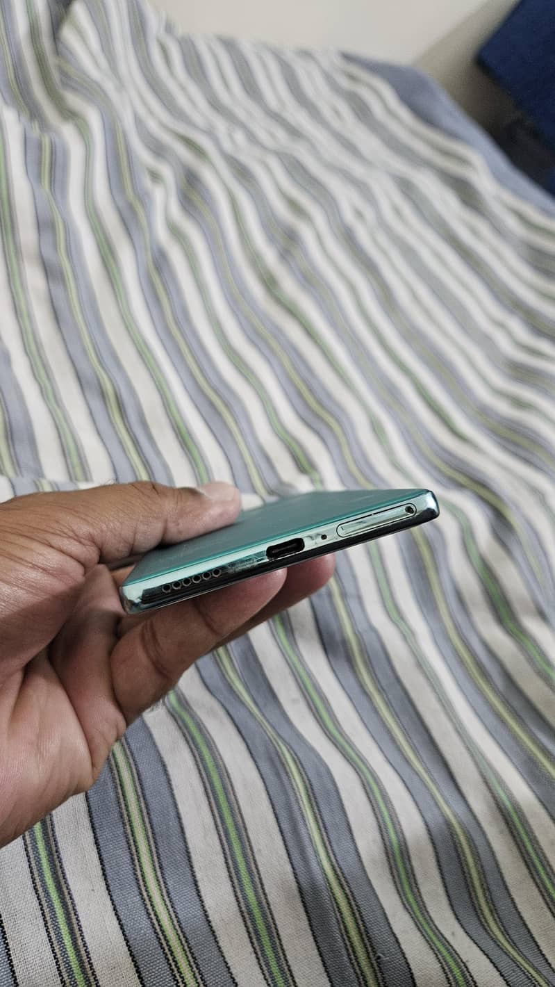 Tecno CAMON 40 2