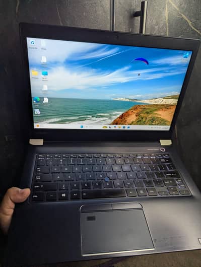 I7 8th generation Toshiba laptop 8gb ram 256 SSD