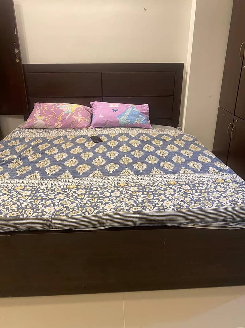 double bed 0