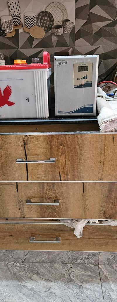 Digitech ups 1000w with new AGS 150mah battery new with warranty
