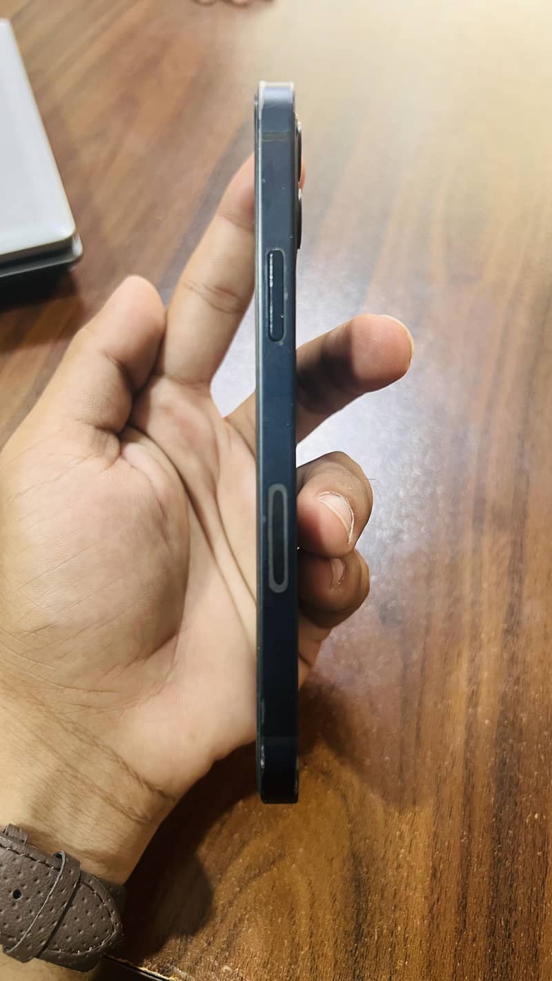 Apple iPhone 12 1