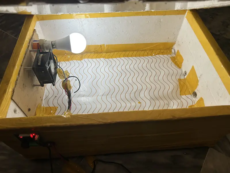 Manual or semi automatic Egg Incubator 70 eggs vla — photo 5