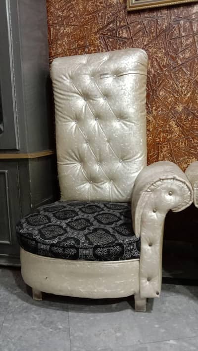 Couch with small Table