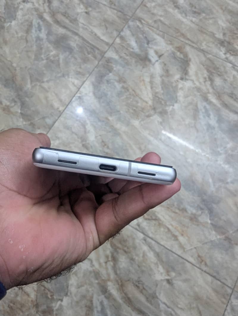 Google Pixel 7a 2