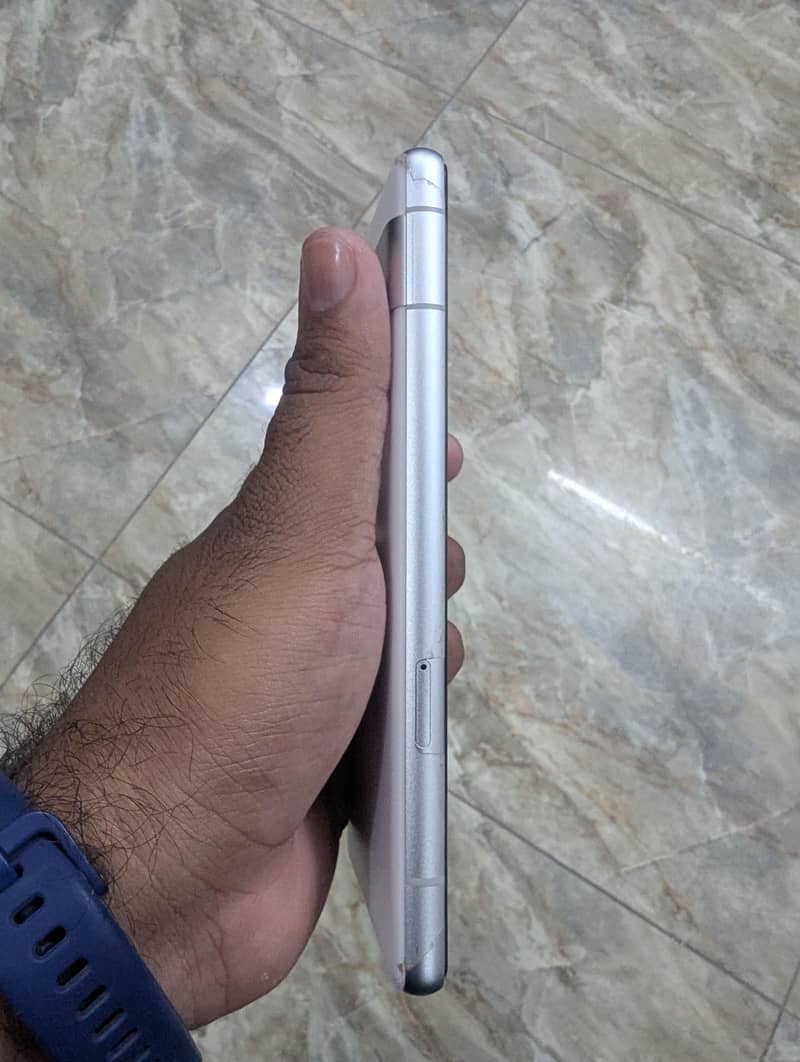Google Pixel 7a 3