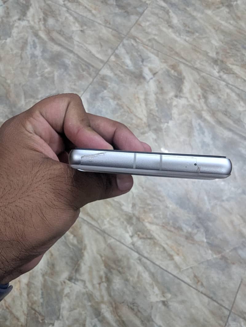Google Pixel 7a 4