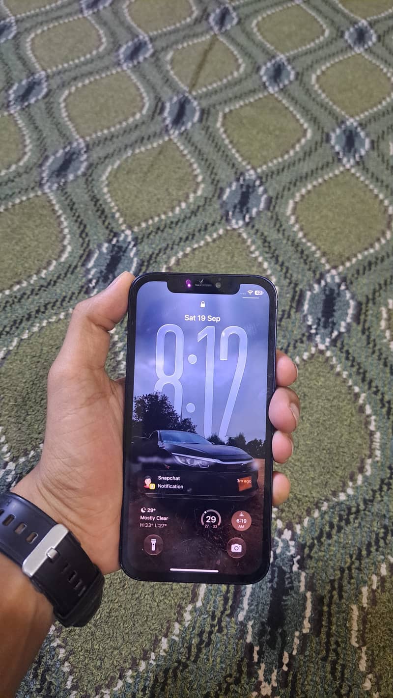 Apple iPhone 12 1