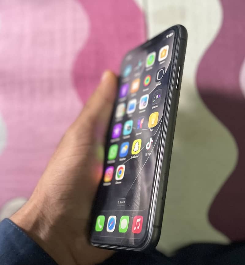 Apple iPhone 11 2