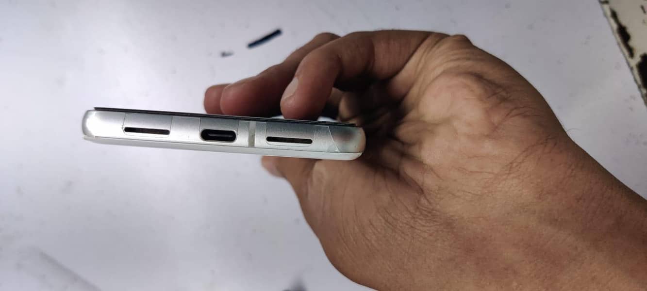 Google Pixel 7 5