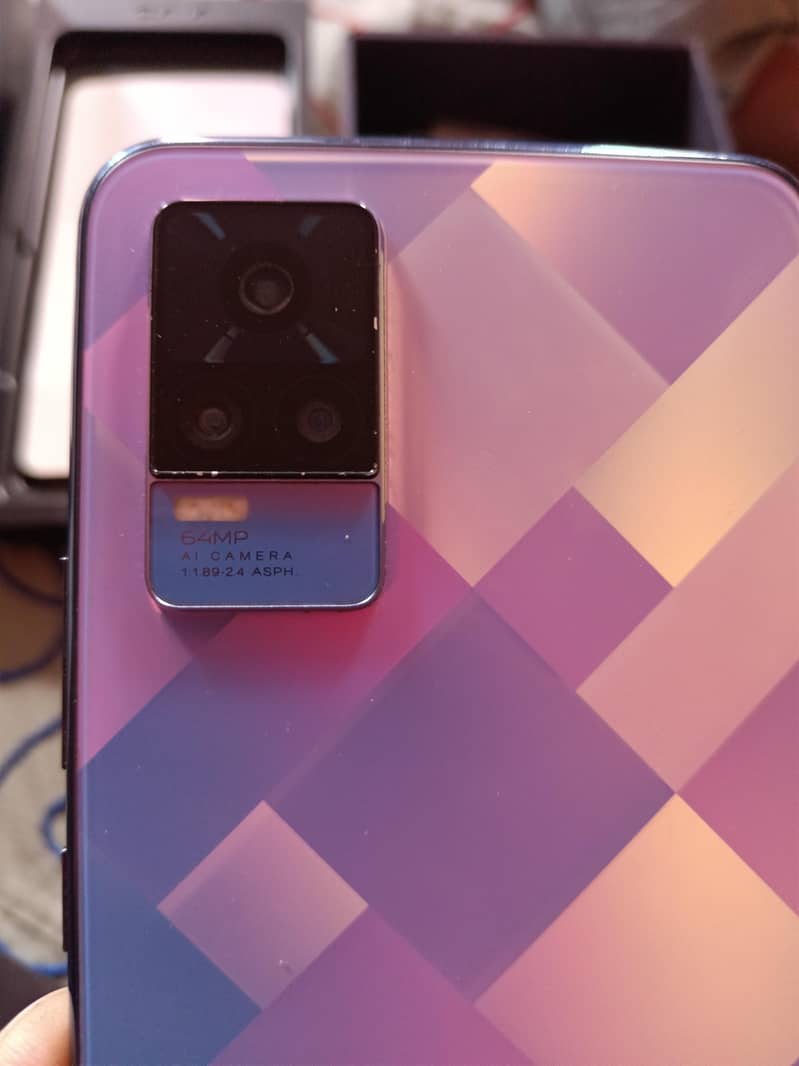 Vivo V21e 0