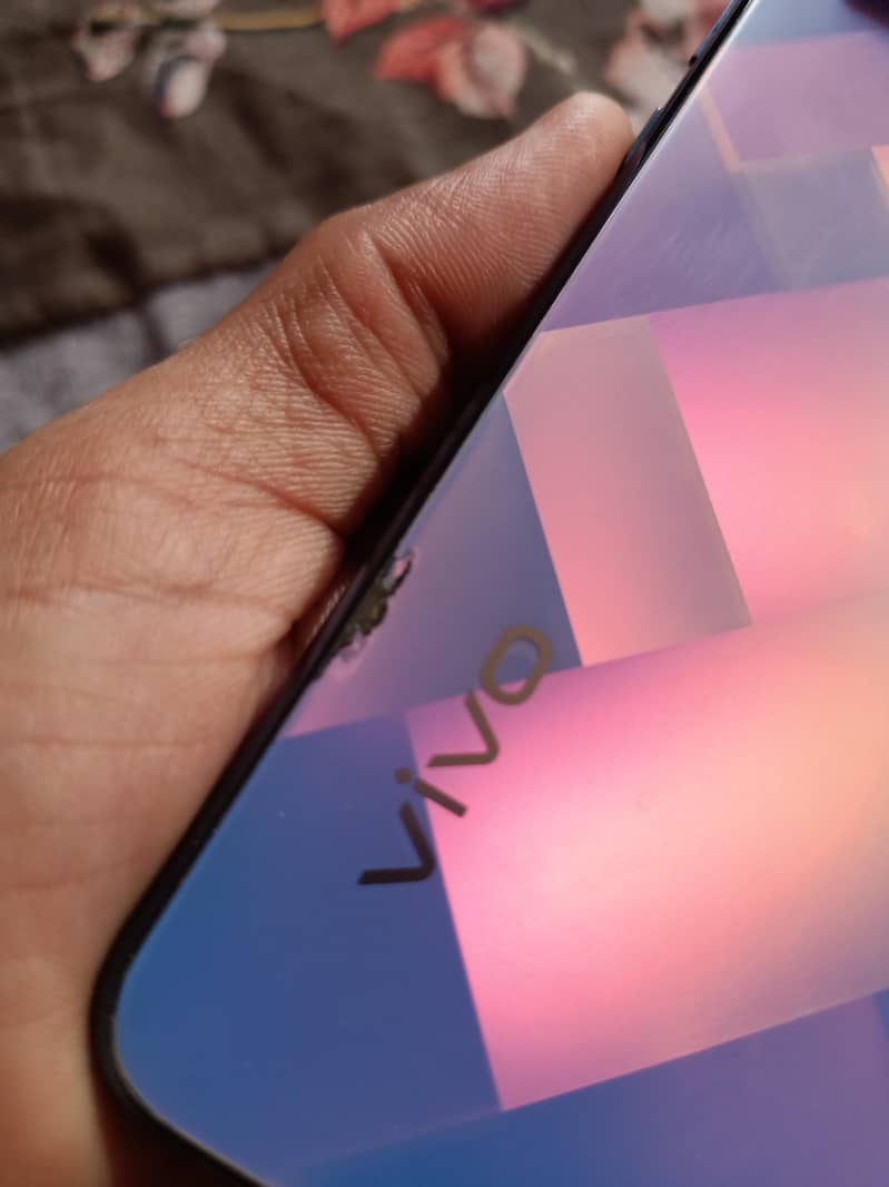 Vivo V21e 1