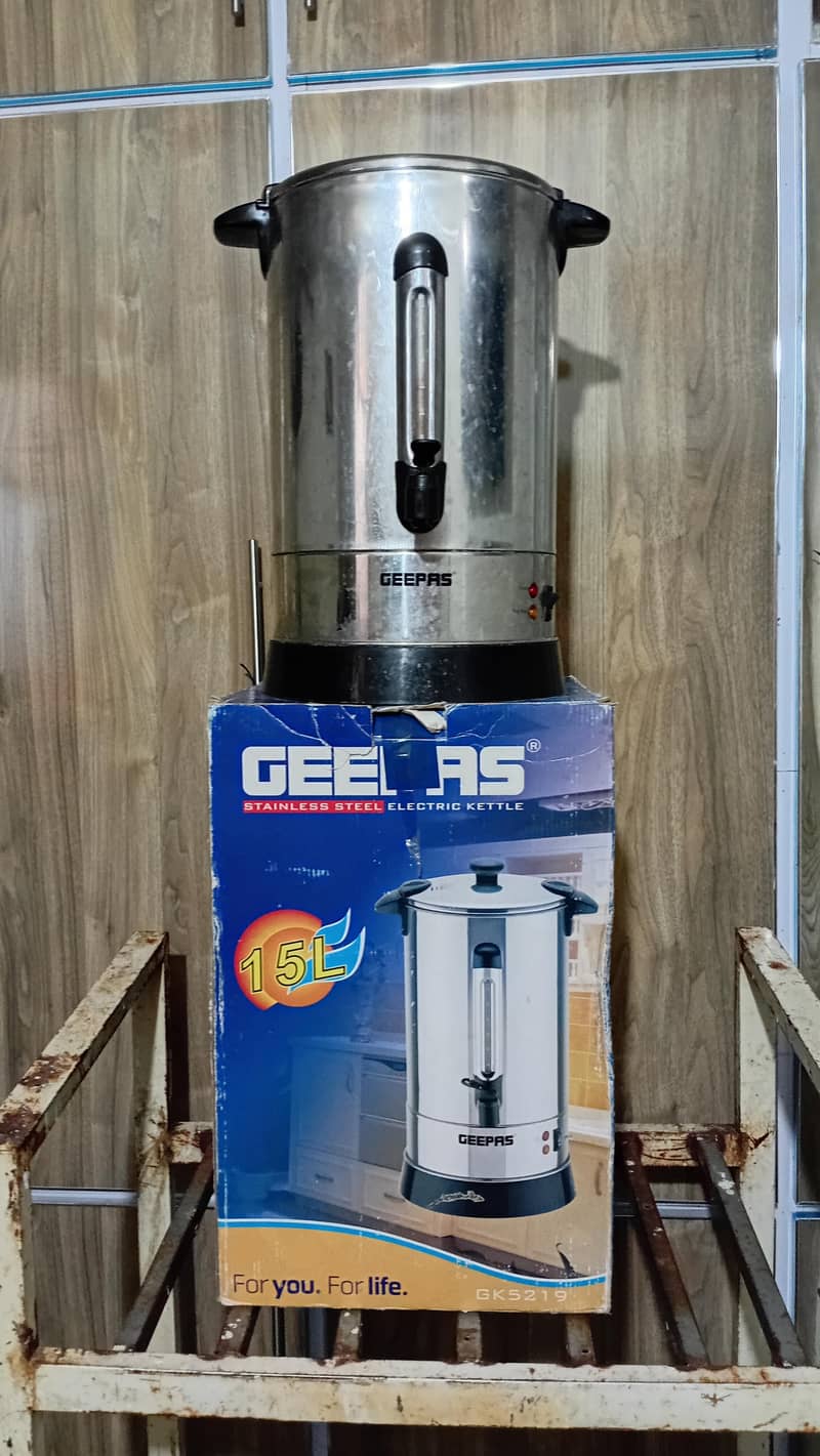 Electric kettle 1