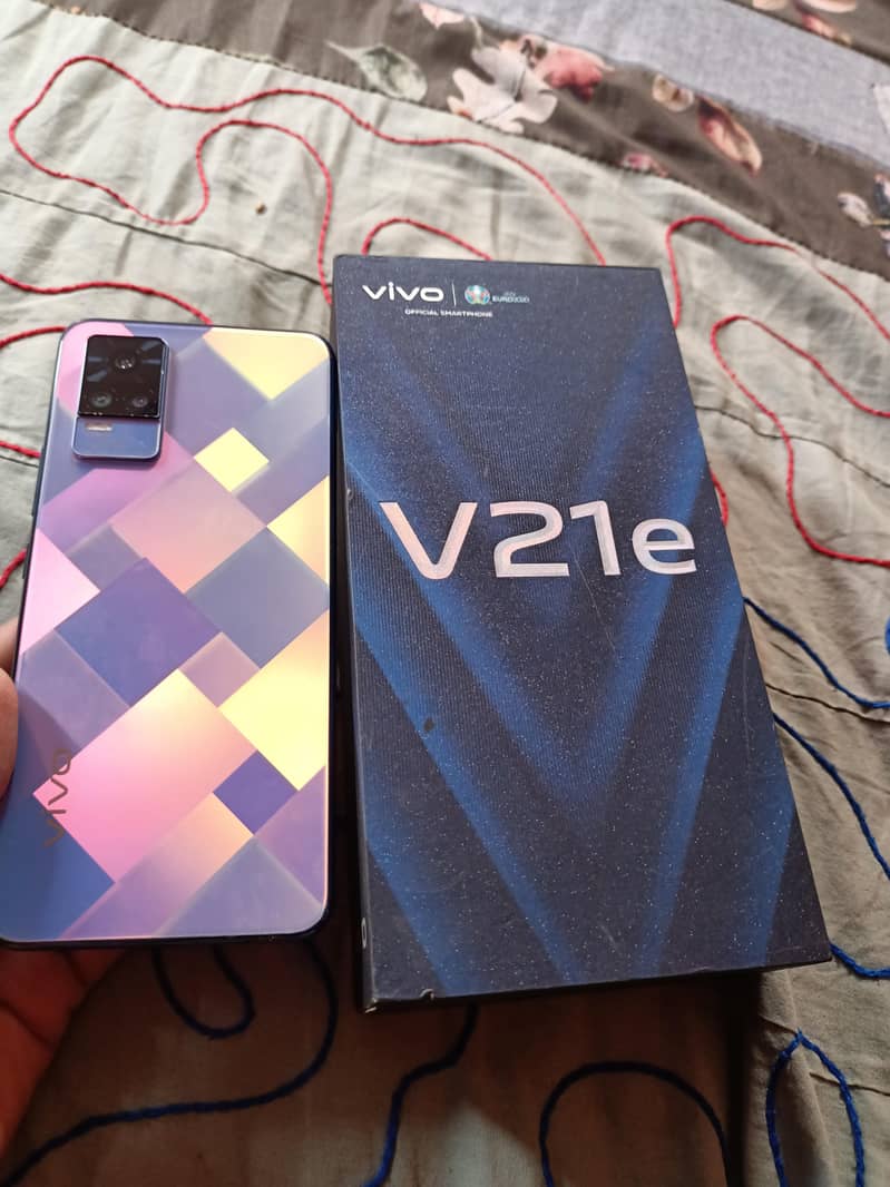 Vivo V21e 4