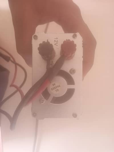 2000W=AC DC 12 V TO 230 V