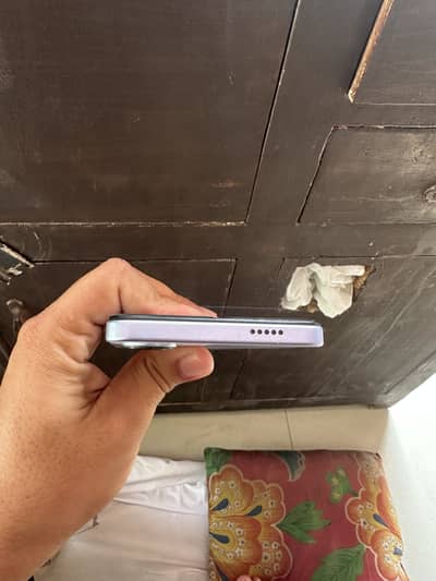 Vivo y05 pta 4+4 128 complete box