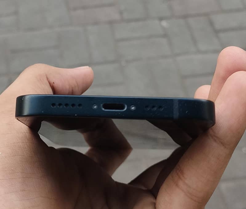 Apple iPhone 14 5