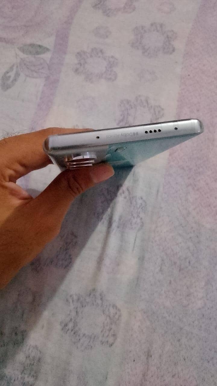 Tecno CAMON 40 Pro 5