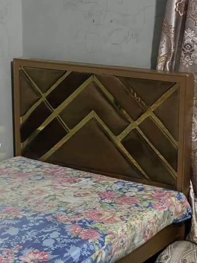 Single bed with mattress