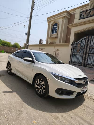 Honda Civic Oriel 1.8 i-VTEC CVT 2017 UG