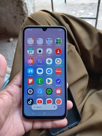 samsung galaxy A15.8/256 dual sim ok working condition10/10