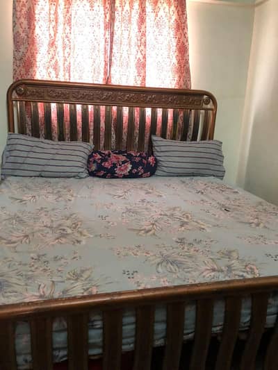 King size Bed with Mattress