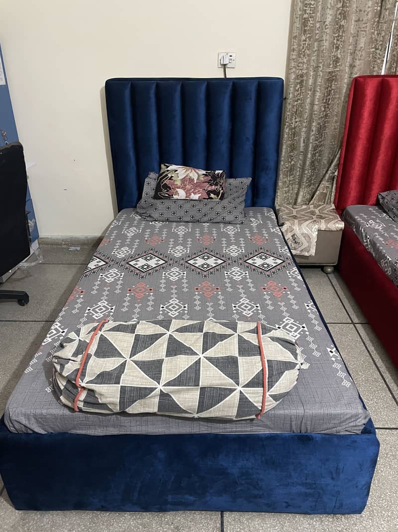 Two single beds 7