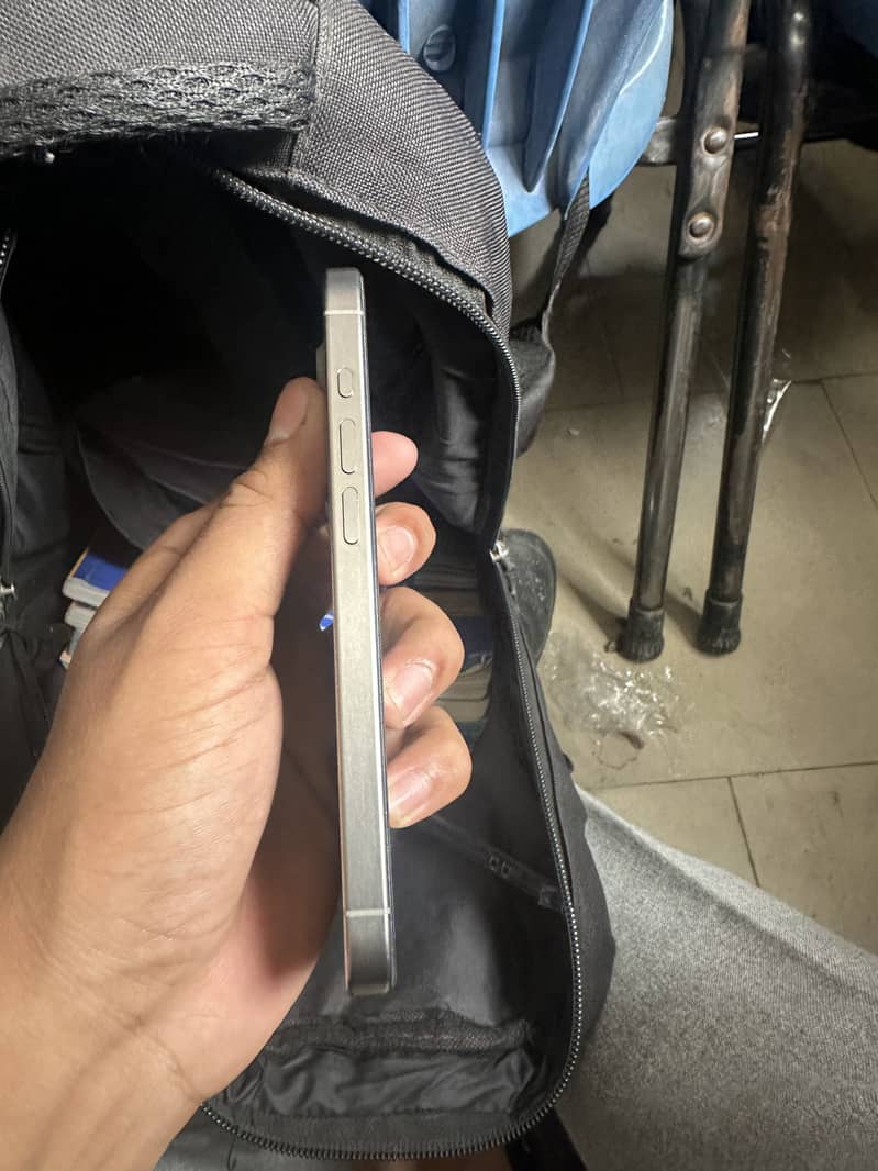 Apple iPhone 15 Pro 1