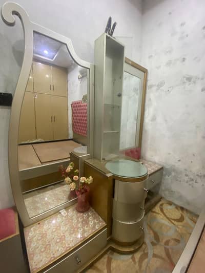 Double Shisha dressing table