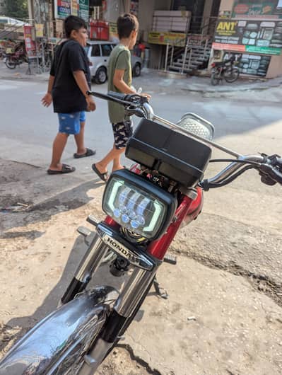 headlight panel for 125 and 70