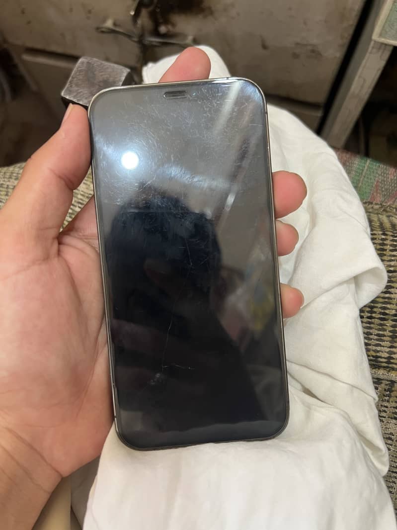 Apple iPhone 12 pro 2