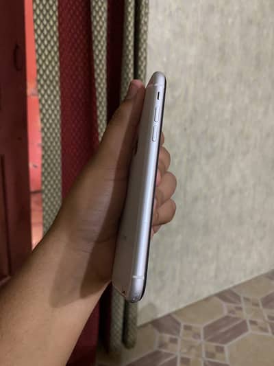 Apple iPhone XR