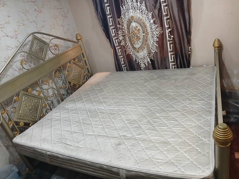 Iron bed 1