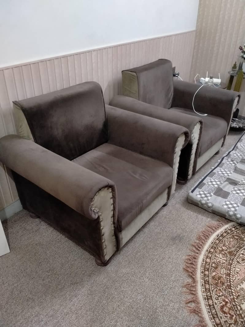 2 seater sofa 0