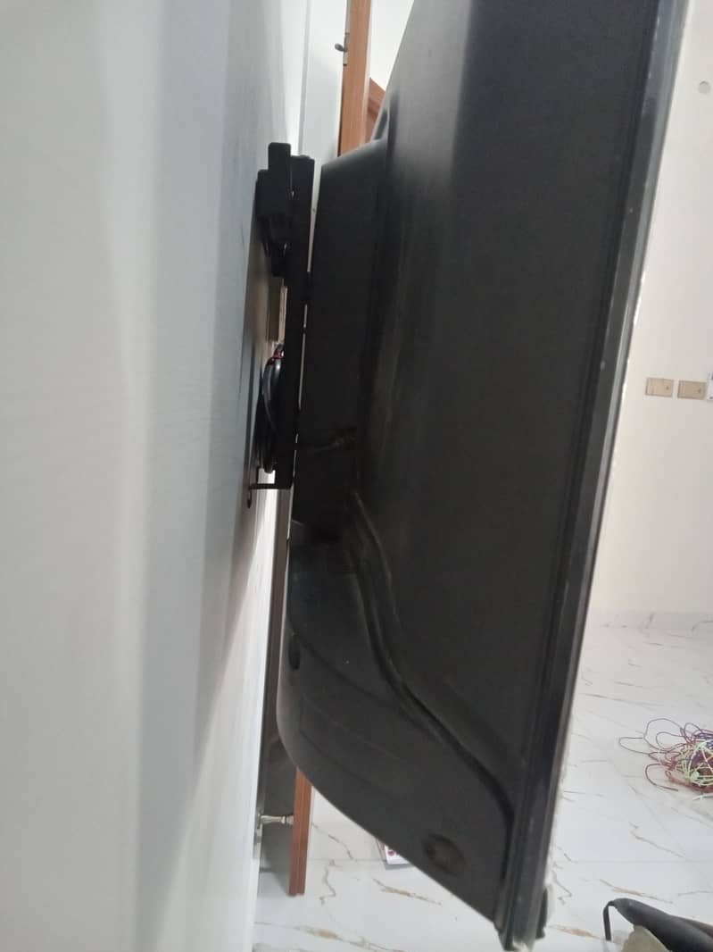 Led smart tv 0