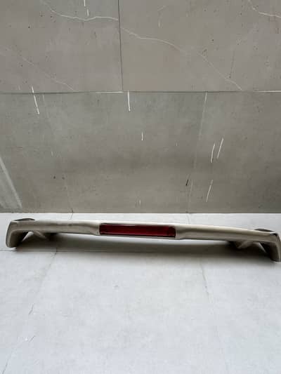 Universal hatchback car spoiler