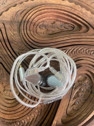 Tanchjim Bunny IEM 3.5mm with Mic, used 2 weeks with box & accessories