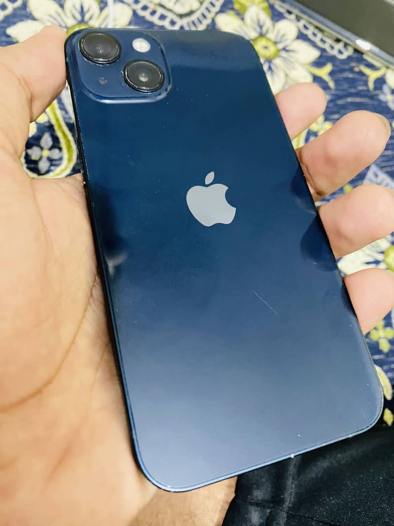 Apple iPhone 13 2