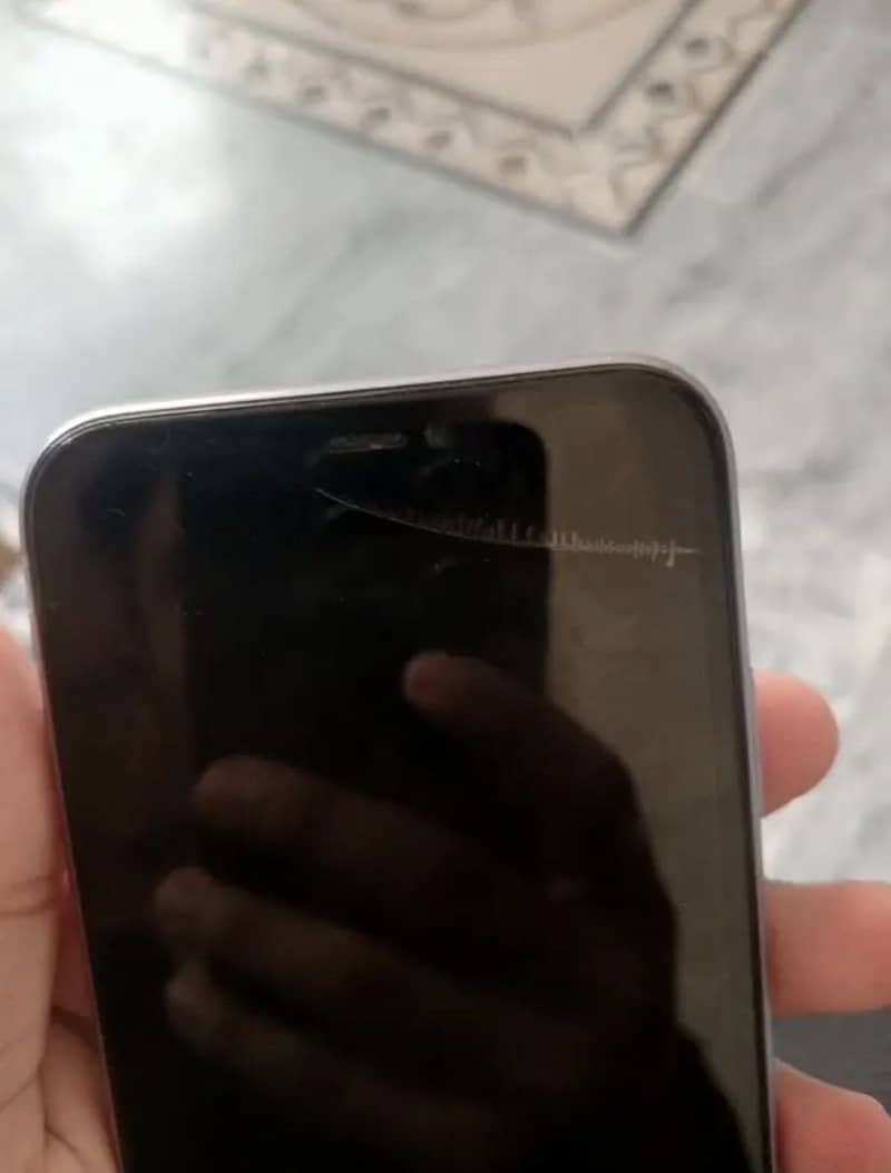 Apple iPhone 11 3