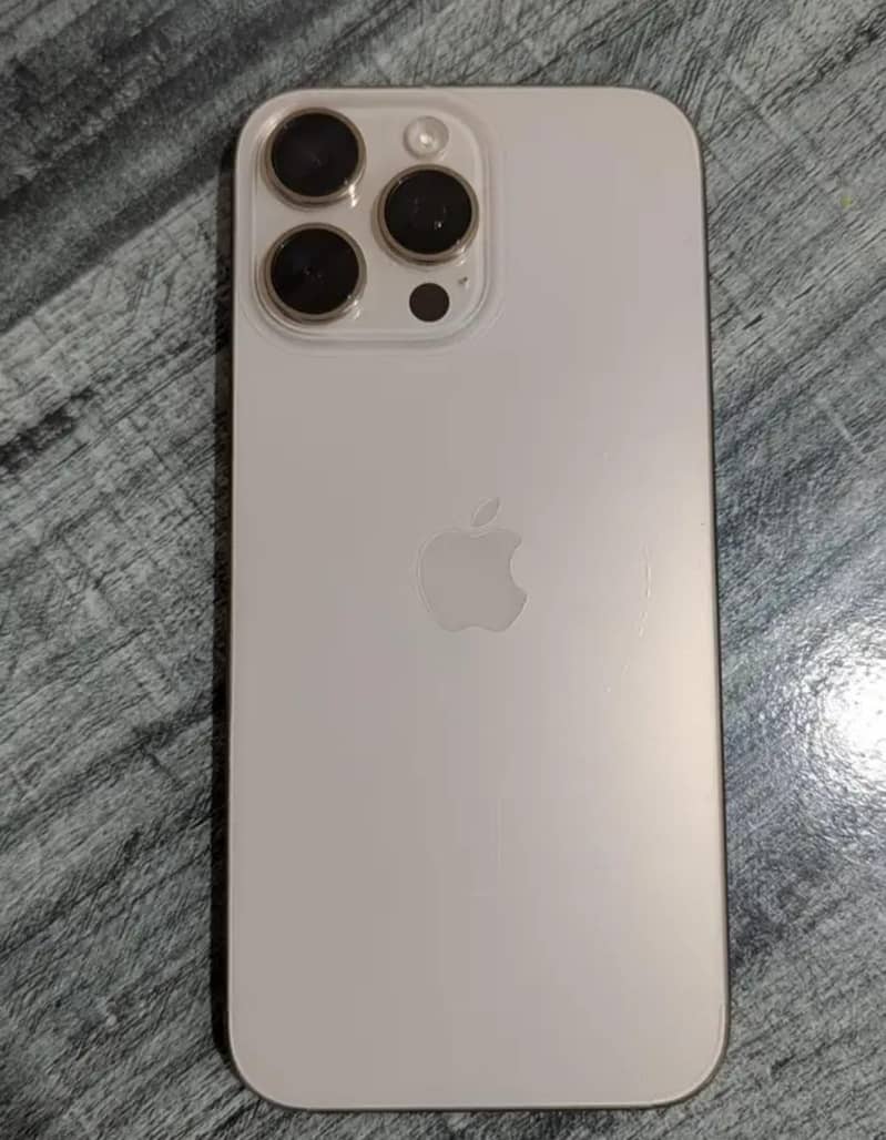 Apple iPhone 16 Pro Max 0