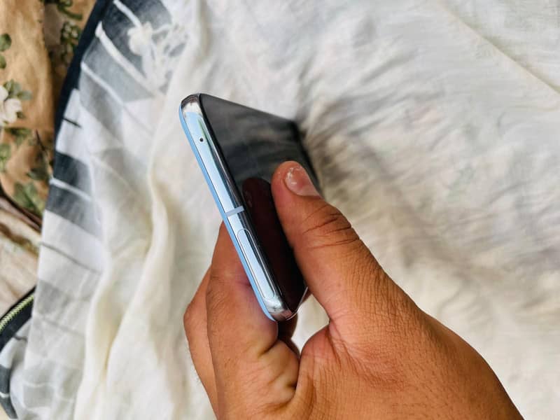 Google Pixel 8 Pro 4