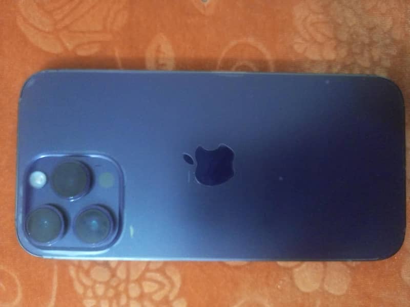 Apple iPhone 14 Pro Max 1