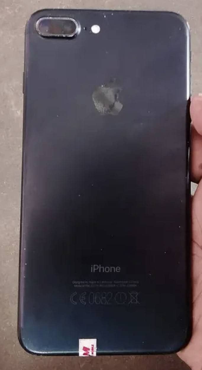 Apple iPhone 7 Plus 2