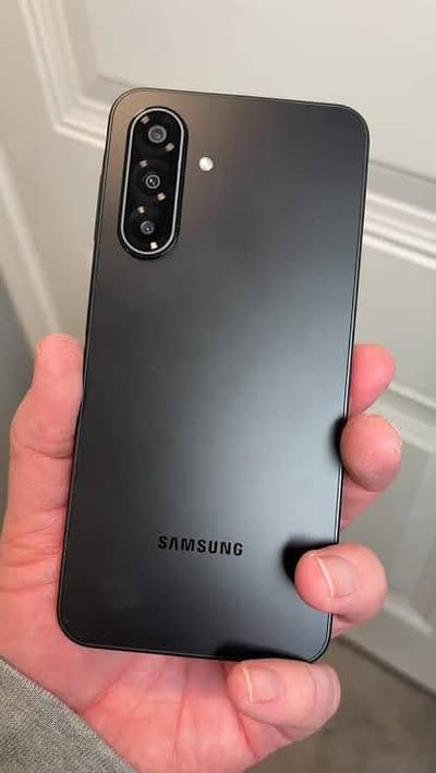 Samsung A17 GB 8/256