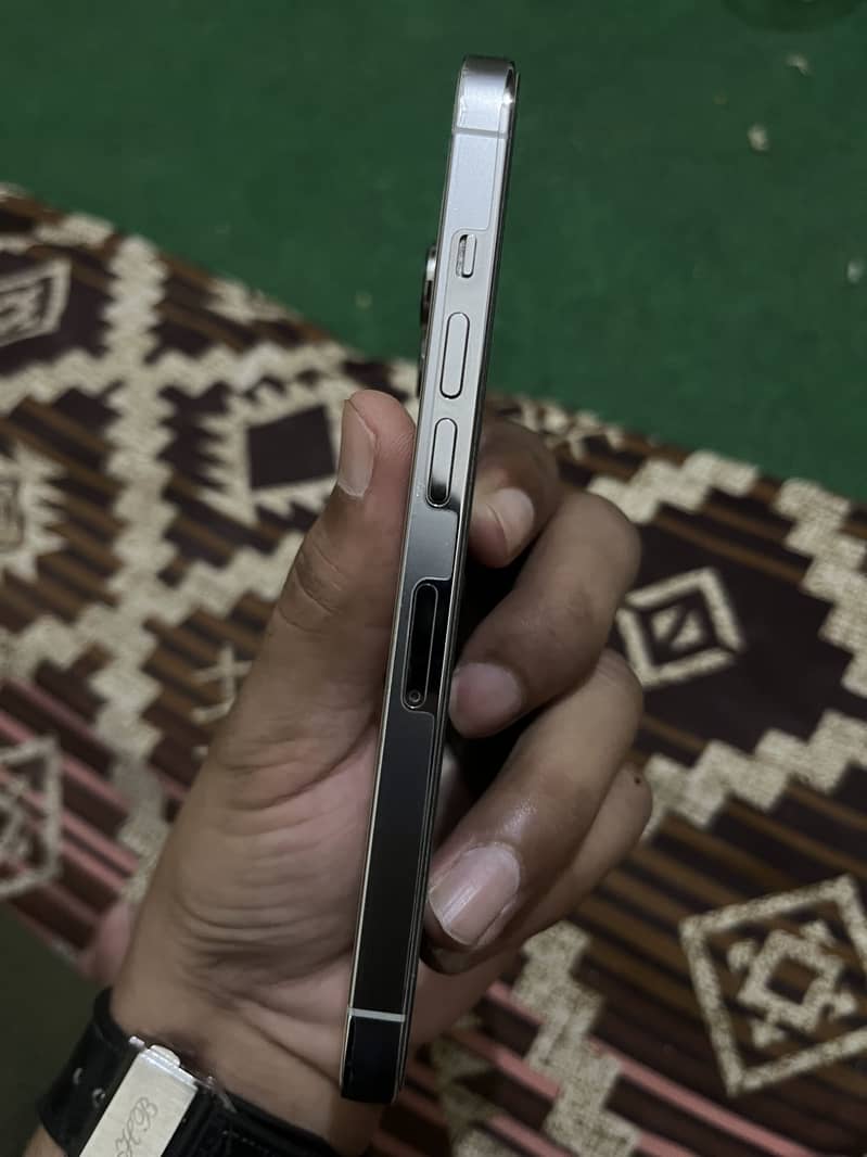 Apple iPhone 13 Pro 5