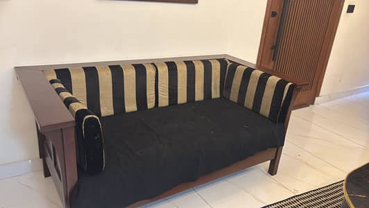 Branded 7 Seater Sofa Set