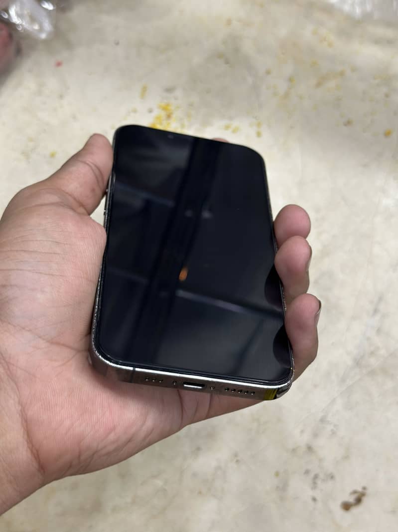 Apple iPhone 13 Pro 5