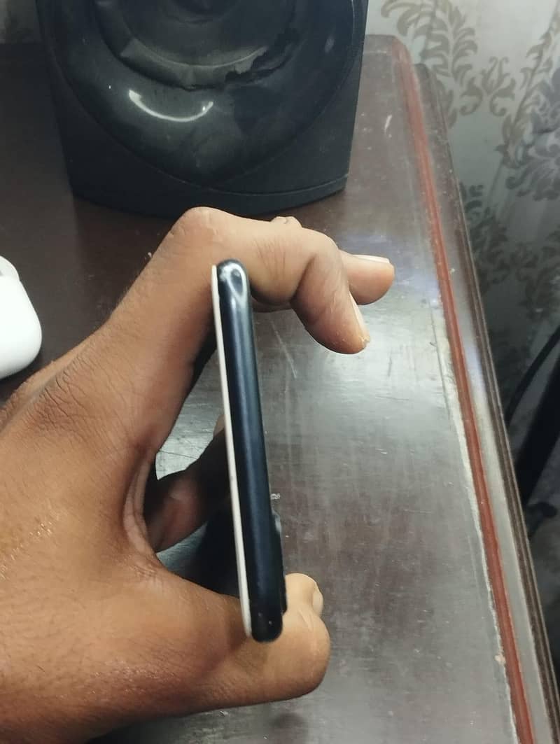 Apple iPhone 7 Plus 5