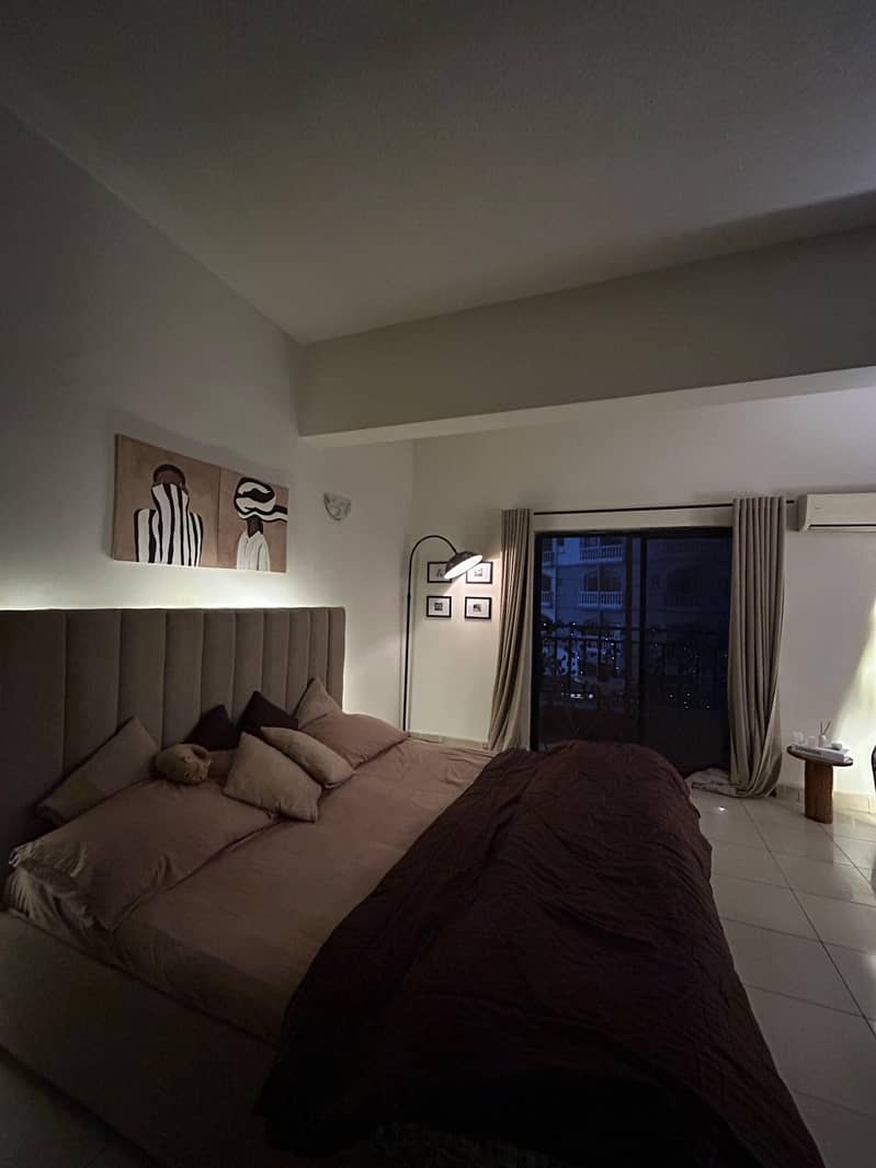 King Bed/Bed set 3